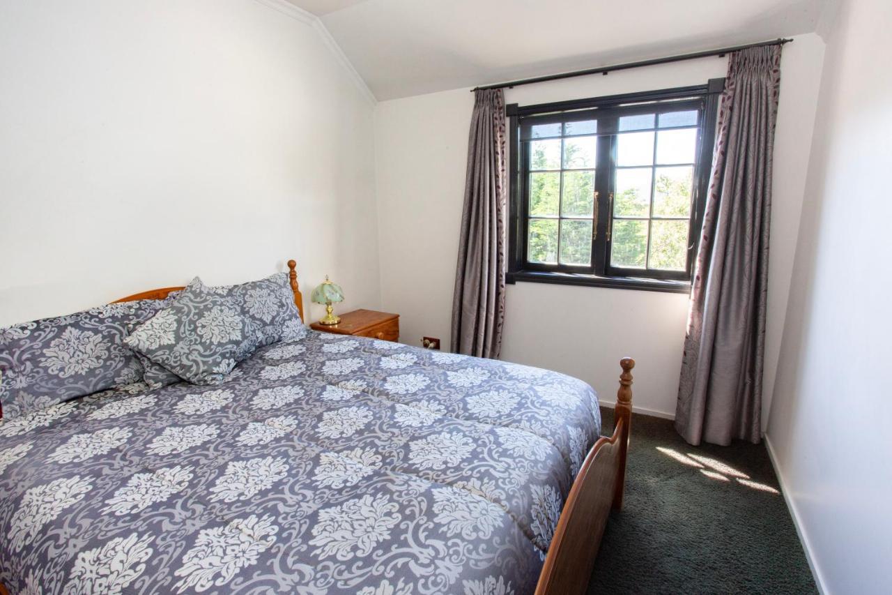 Motel Cork And Keg à Renwick Extérieur photo